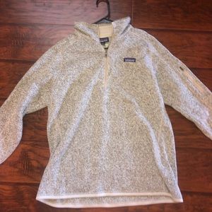 Patagonia zip up pullover!!
